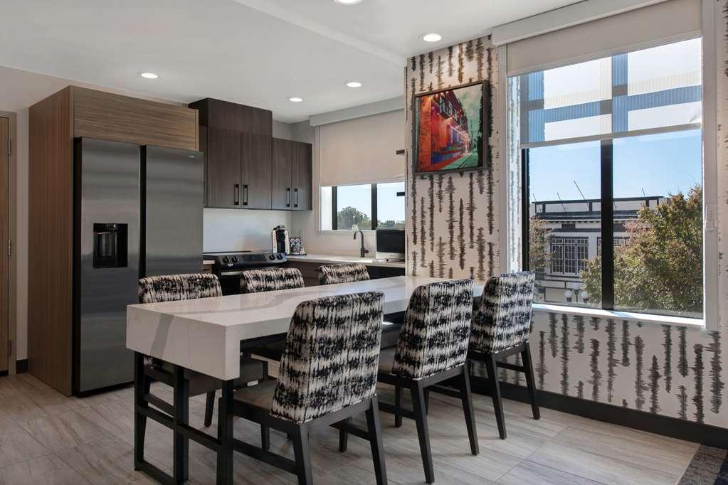 Home2 Suites By Hilton Anderson Downtown Habitación foto